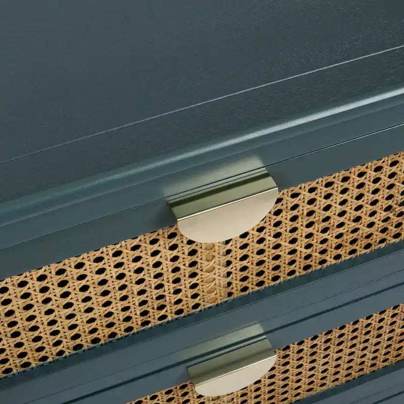 Cassettiera a 3 cassetti con frontale in rattan intagliato